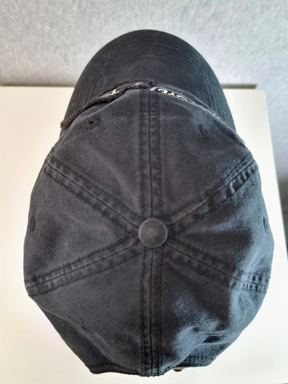 Pink Floyd Black Baseball Cap with Prism Patch - Picture 8 of 9